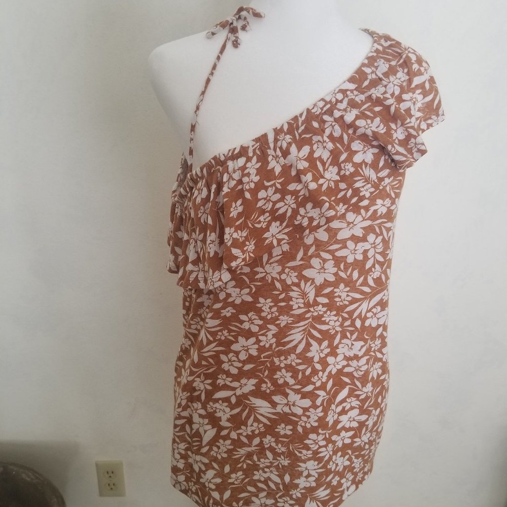 Old Navy Linen One Shoulder Top. Size Medium.Mustard or Cashew in Color.